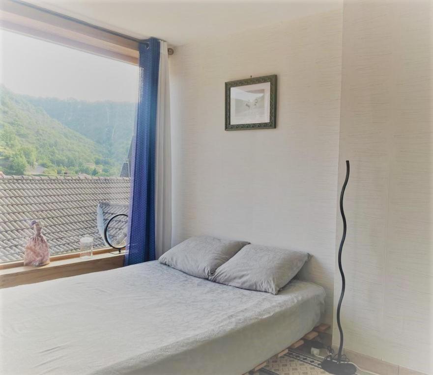 Le Cocon Bed and Breakfast Verrieres  Exteriör bild