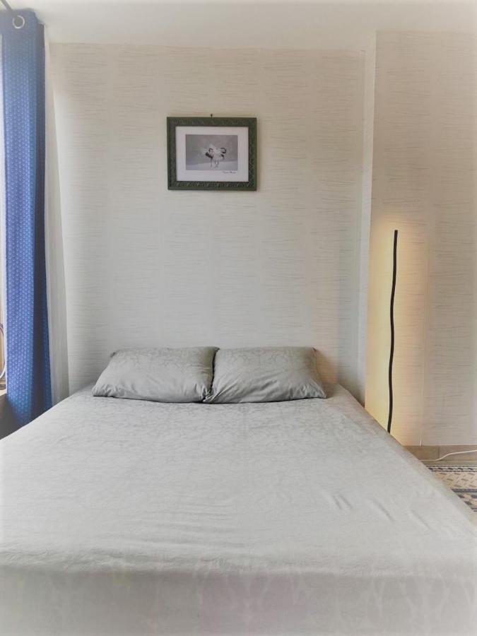Le Cocon Bed and Breakfast Verrieres  Exteriör bild